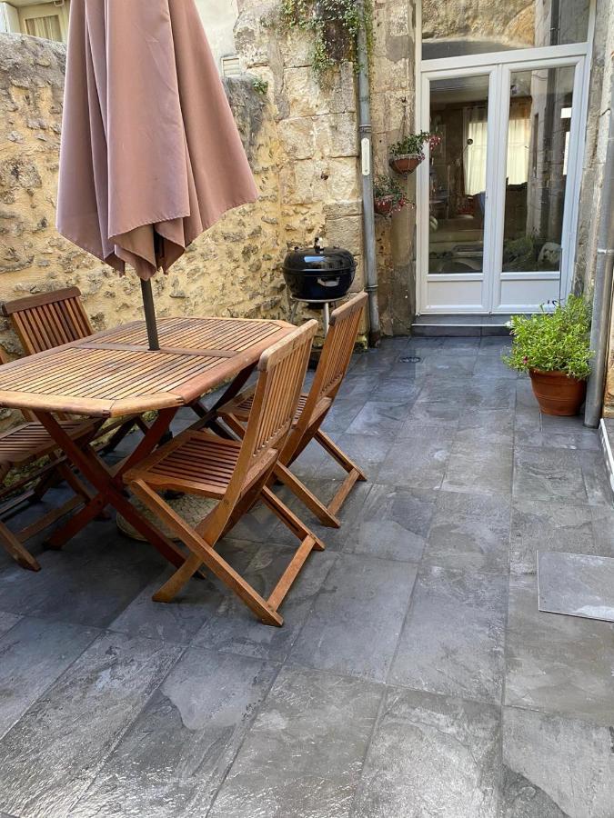 La Maison Des Remparts - Gite 3 Etoiles Pour 8 Pers A Loches Exterior photo
